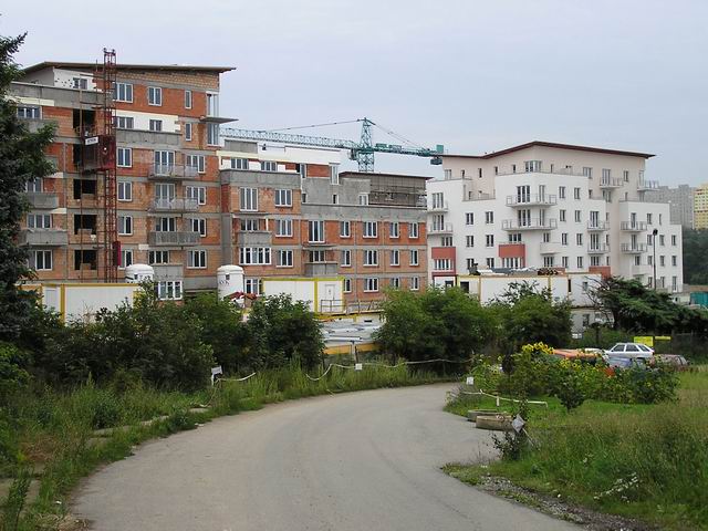Bytové domy A a B (16-08-2005).jpg